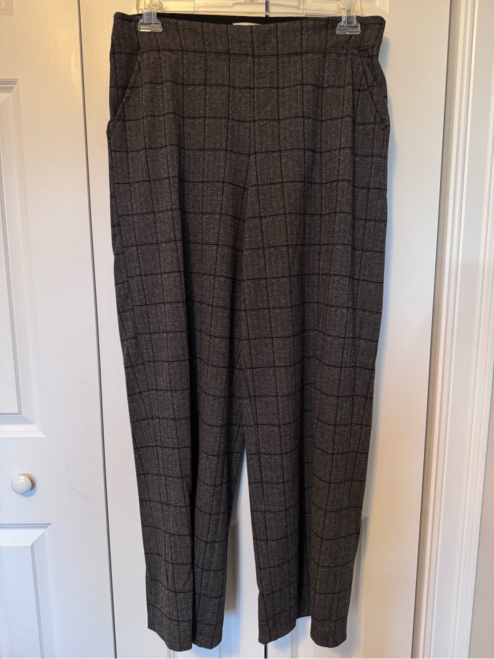 Max Studio Gray Windowpane Dress Pants